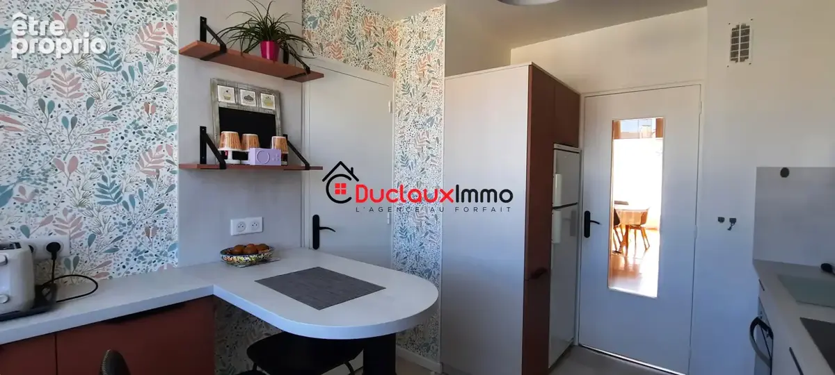 Appartement traversant deux chambres avec BALCON - PARKING & CAVE - photo 6