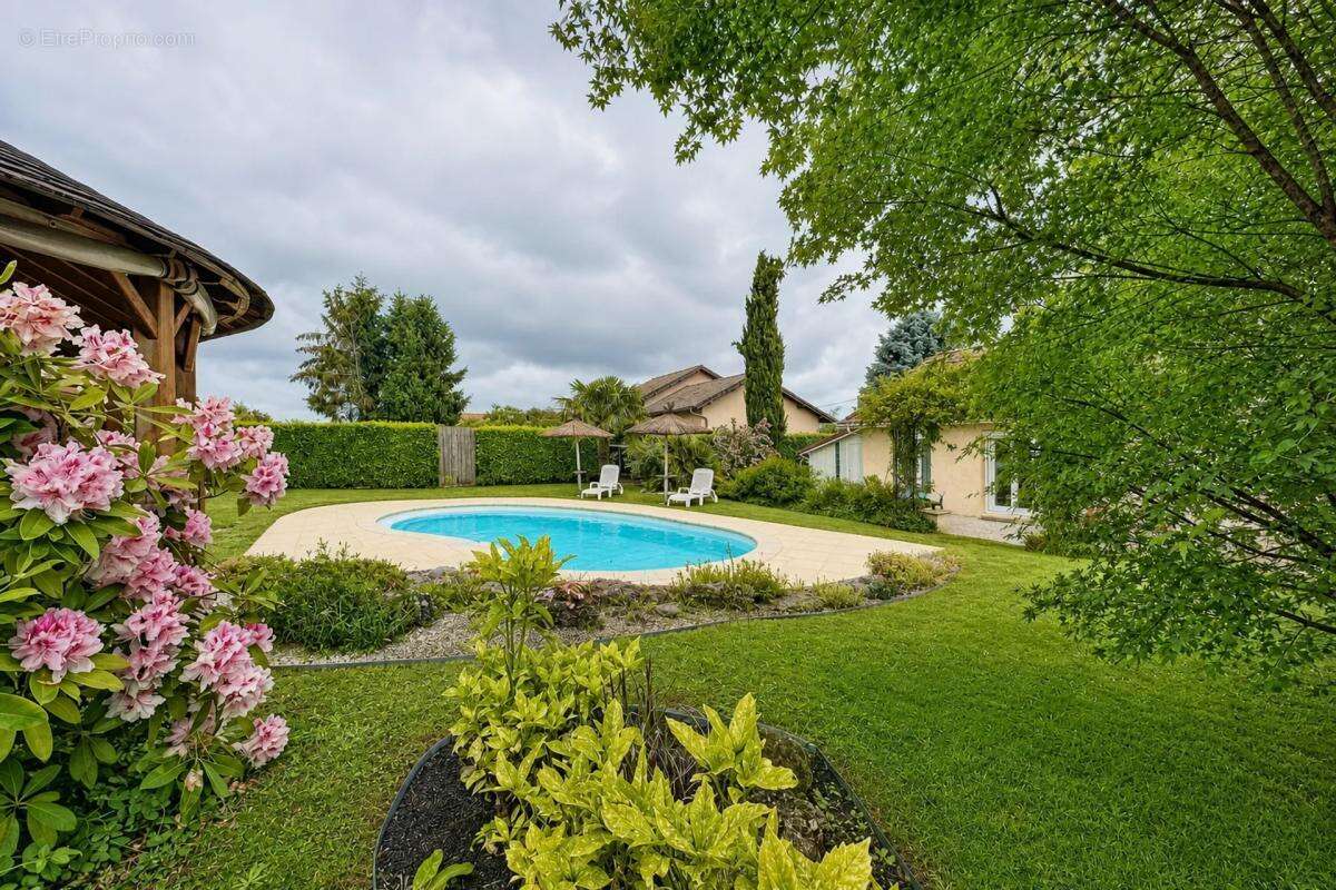 Maison à CESSIEU