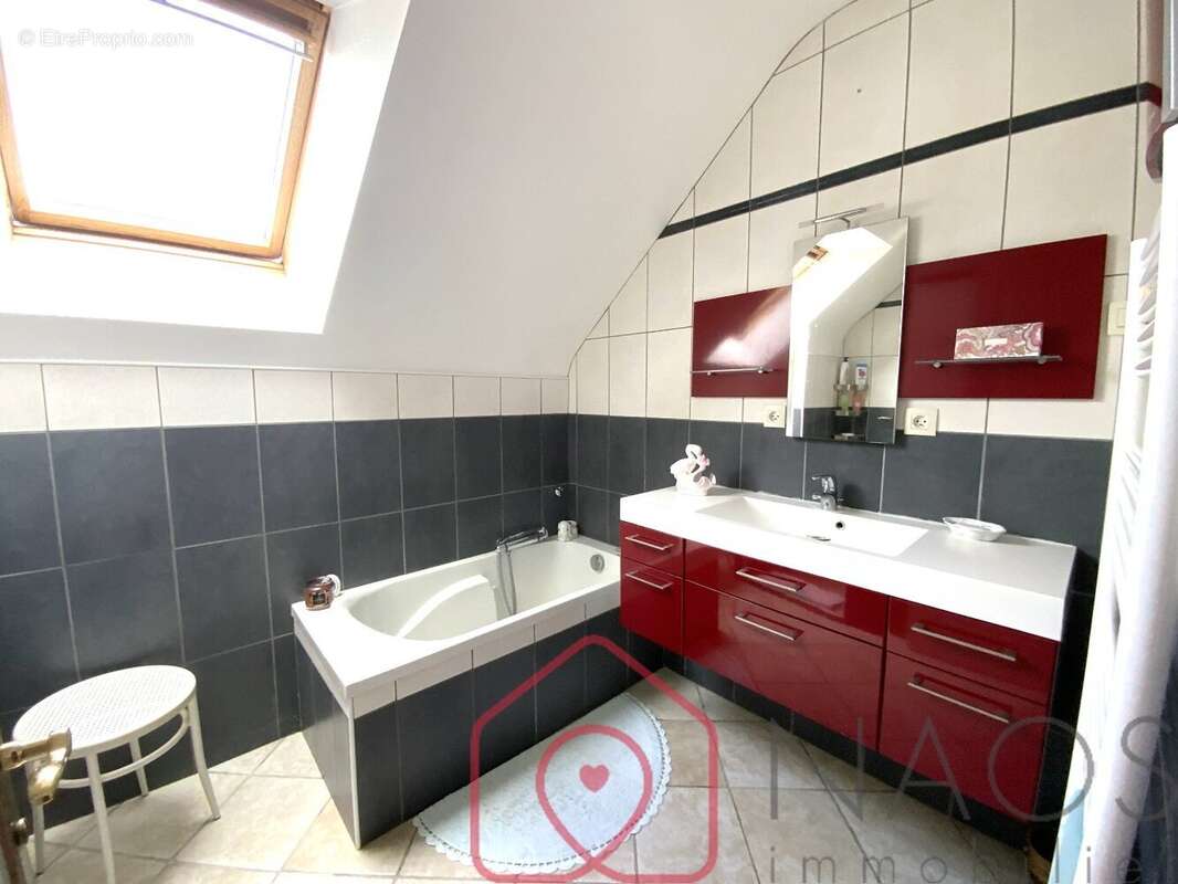 Maison à GRANDCHAMPS-DES-FONTAINES