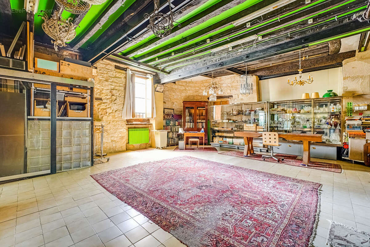 Appartement à PARIS-11E