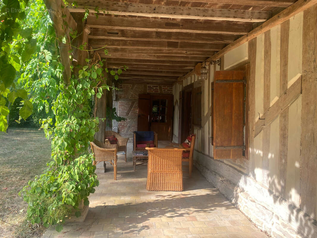 Maison à FRANGY-EN-BRESSE