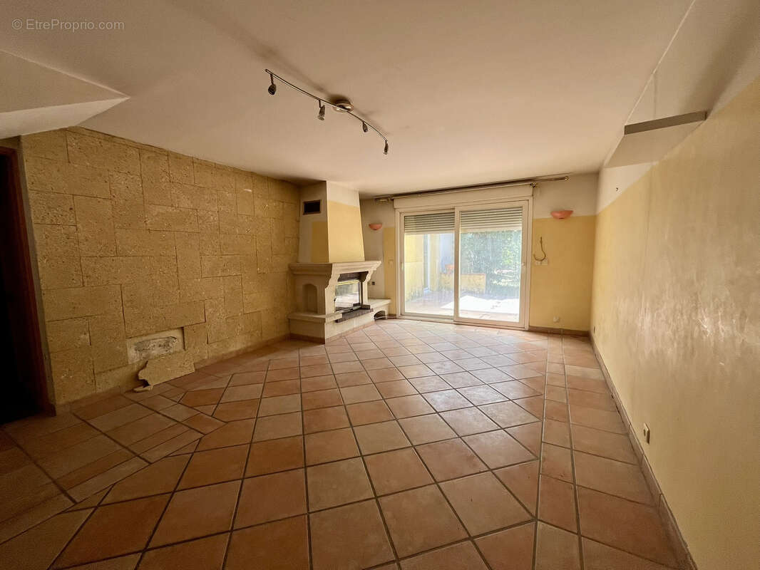 Maison de style comprenant 2 logements sur 1540m2 de parcelle divisible - photo 15