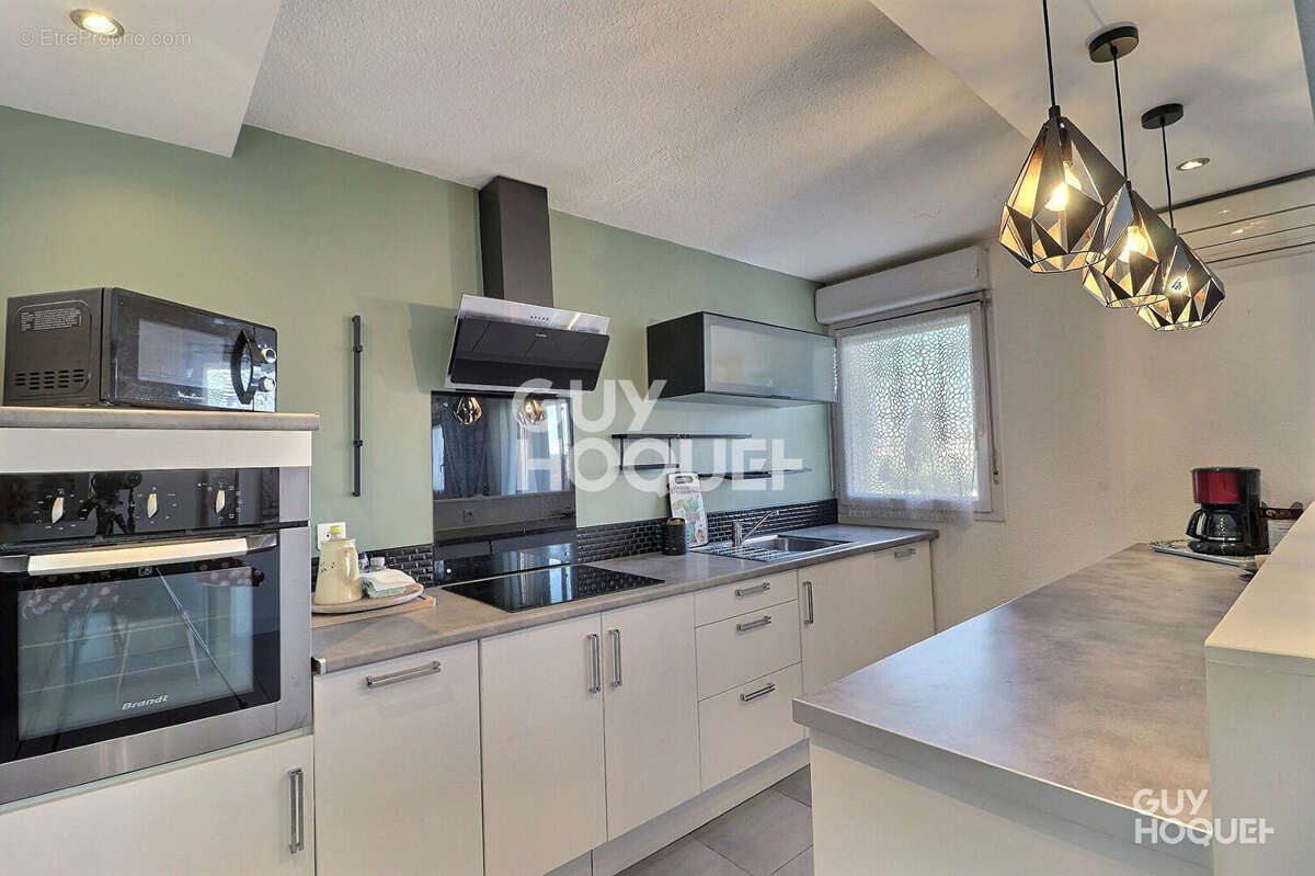 Appartement à LATTES