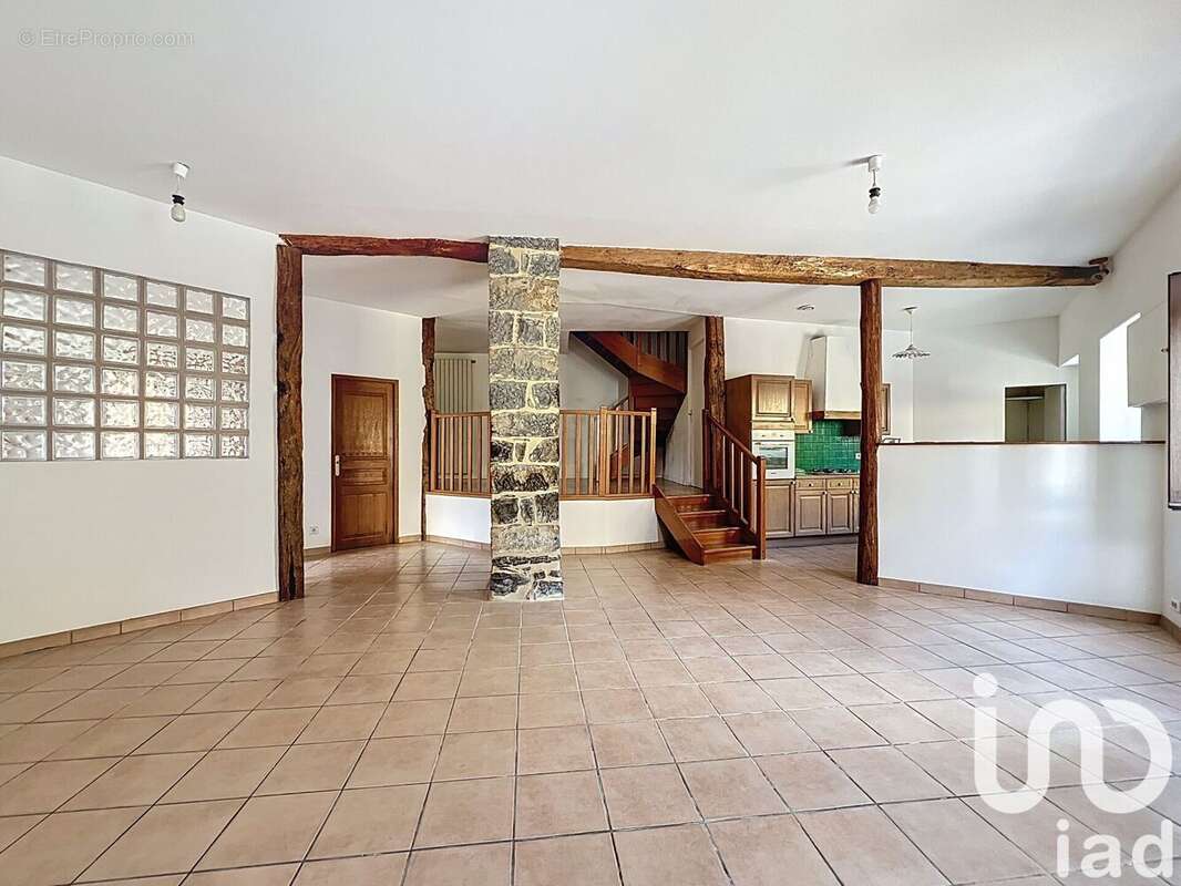 Photo 5 - Maison à SAINT-GEORGES-DE-LUZENCON