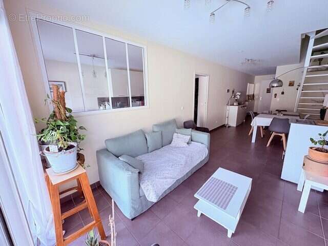 Maison à VILLENAVE-D&#039;ORNON