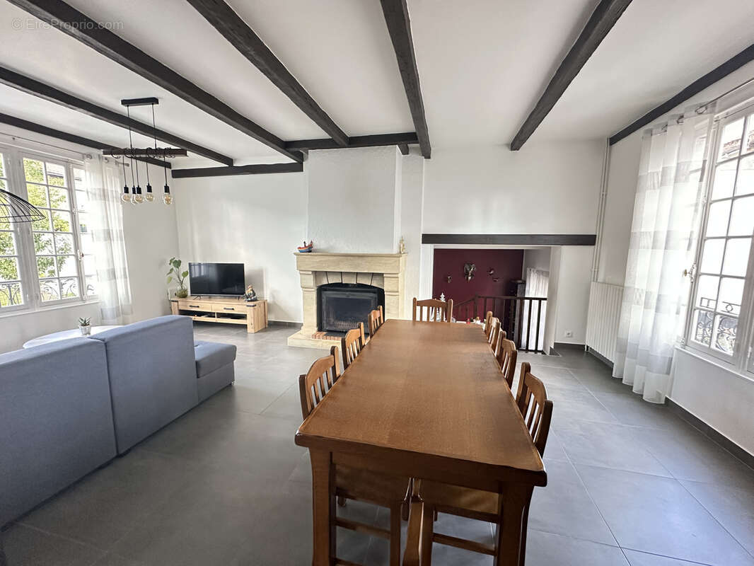 Maison à BROU-SUR-CHANTEREINE