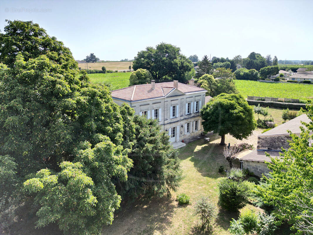 Maison à BRANNE