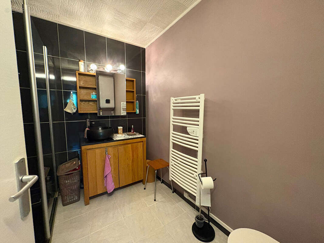 À vendre ? Charmant studio T1 bis avec véranda à Amélie-les-Bains - photo 7