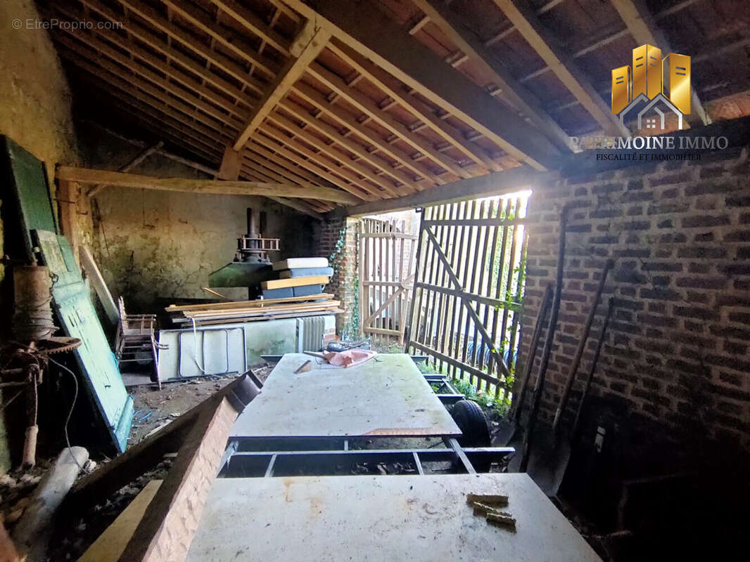 Terrain à SAINT-PIERRE-DU-LOROUER