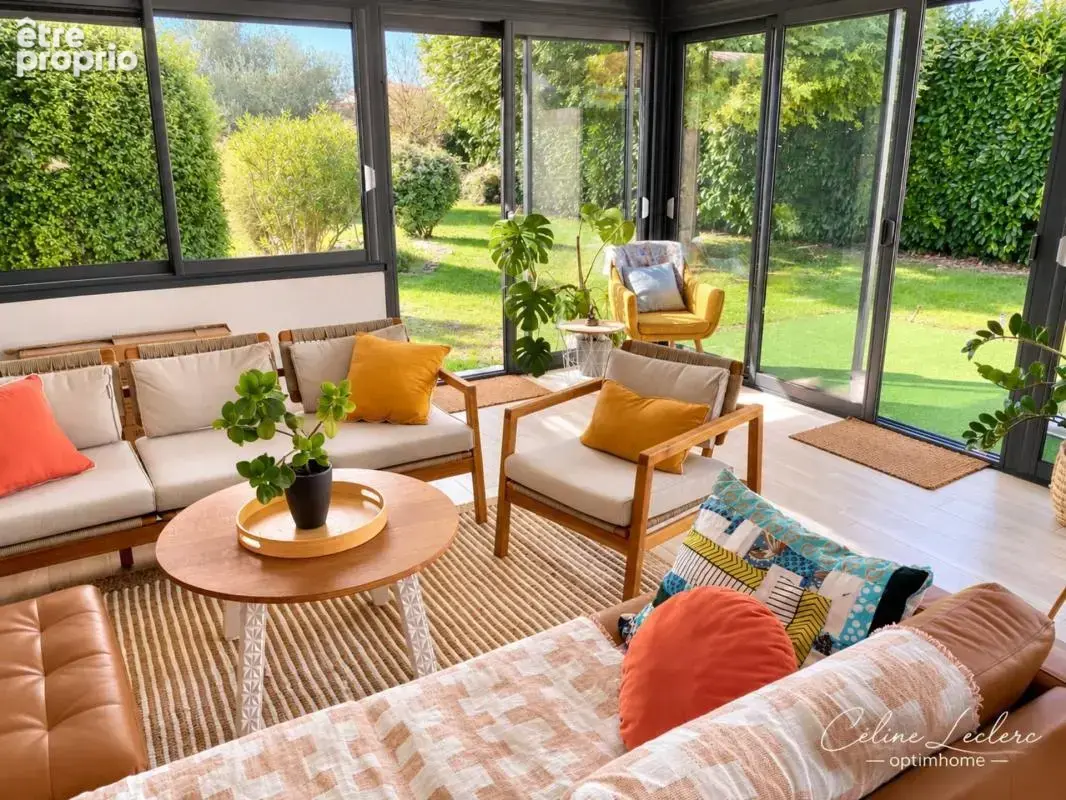  angles – maison atypique 110 m² – grande véranda 24 m² – 3 chambres – jardin clos – à 8 min des plages - photo 3