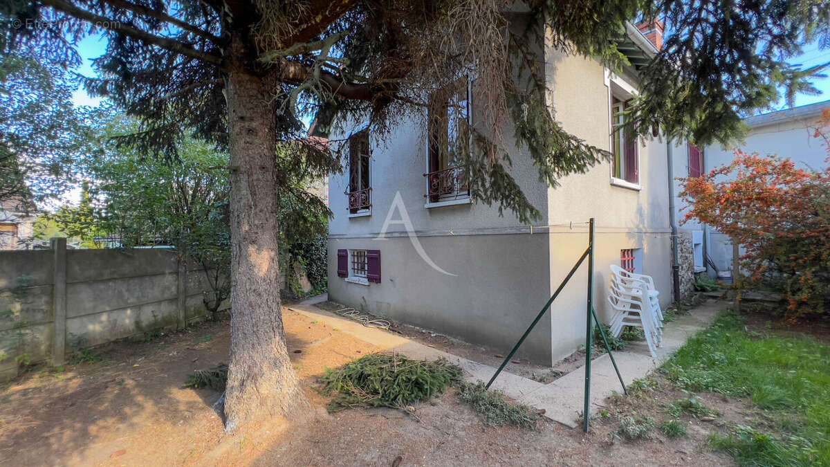 Maison à MONTGERON