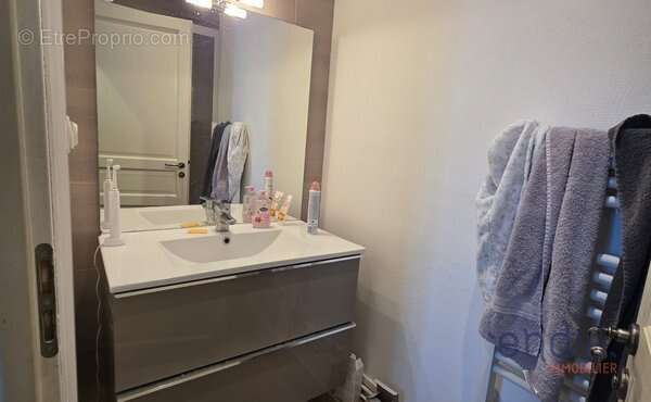 Appartement à CONTREXEVILLE