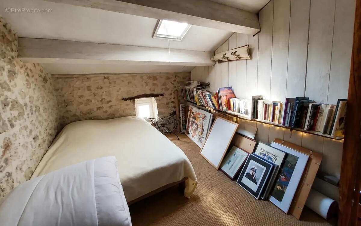 Maison de 10 pièces de 196 m² à Saint-Paul-le-Jeune - photo 29