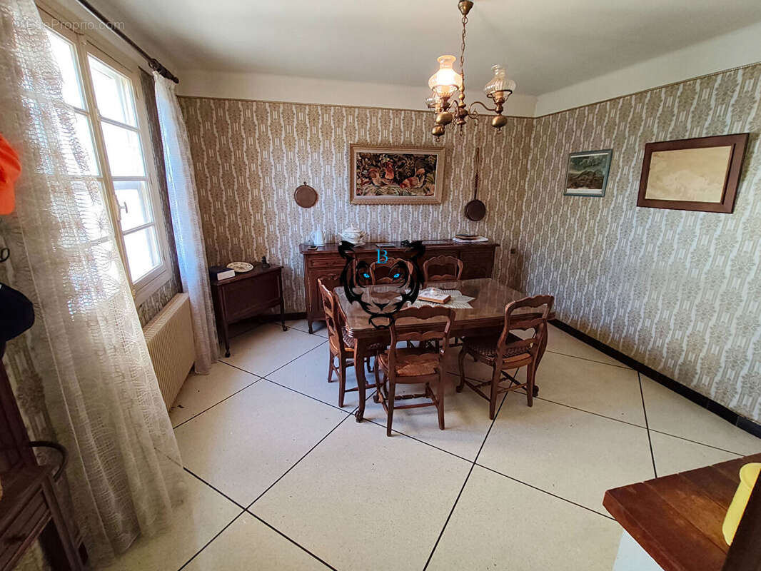 Maison à ROQUEBRUNE-SUR-ARGENS