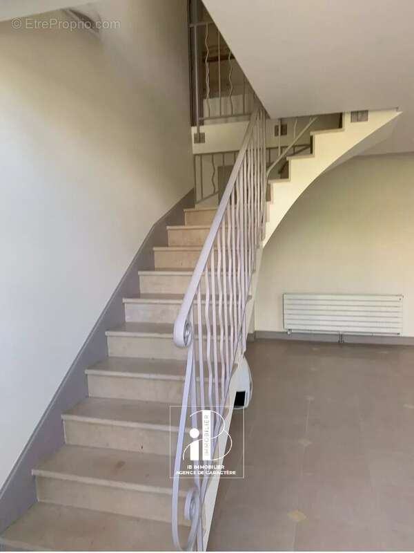 Appartement à FONTAINEBLEAU