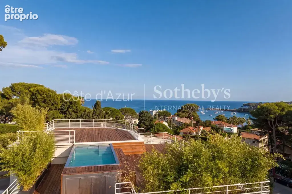 Cap d’Antibes La Garoupe, villa Art Déco avec rooftop de 150 m² et piscine - photo 3