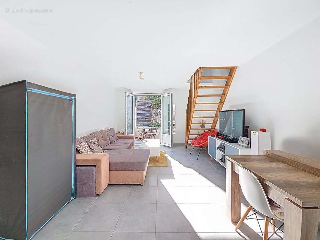 Appartement à LE CANNET