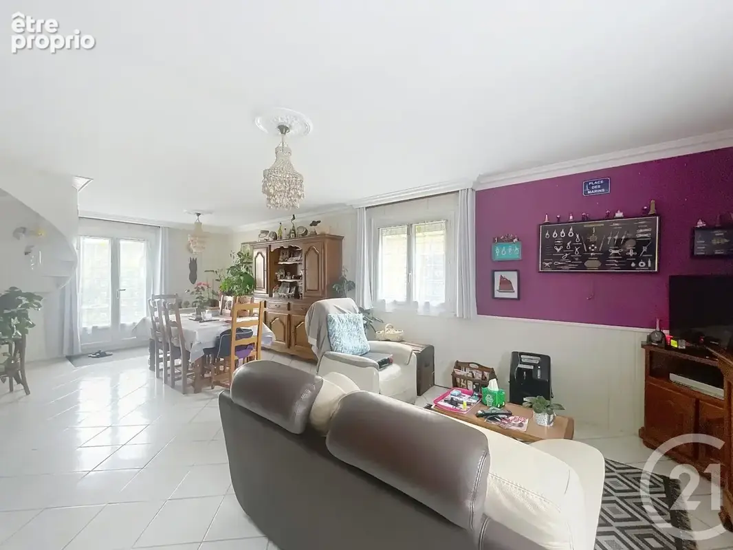 Maison 100 m² à Saint-Germain-Laval  - photo 2