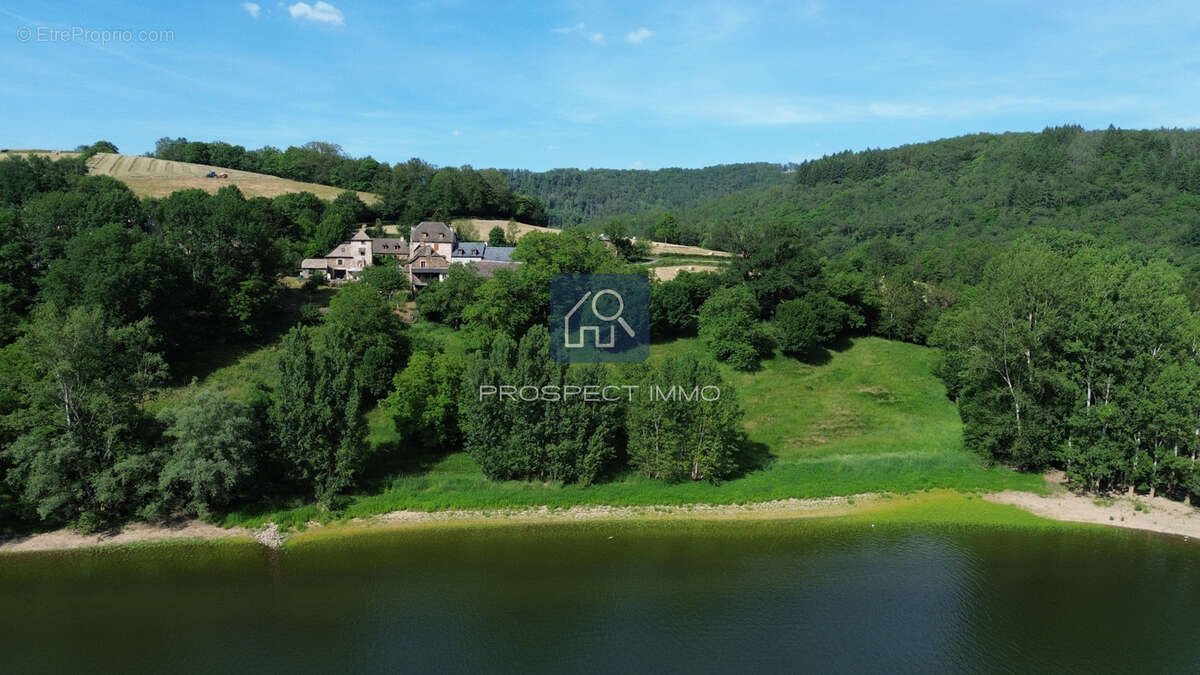 Maison à SAINTE-EULALIE-D'OLT