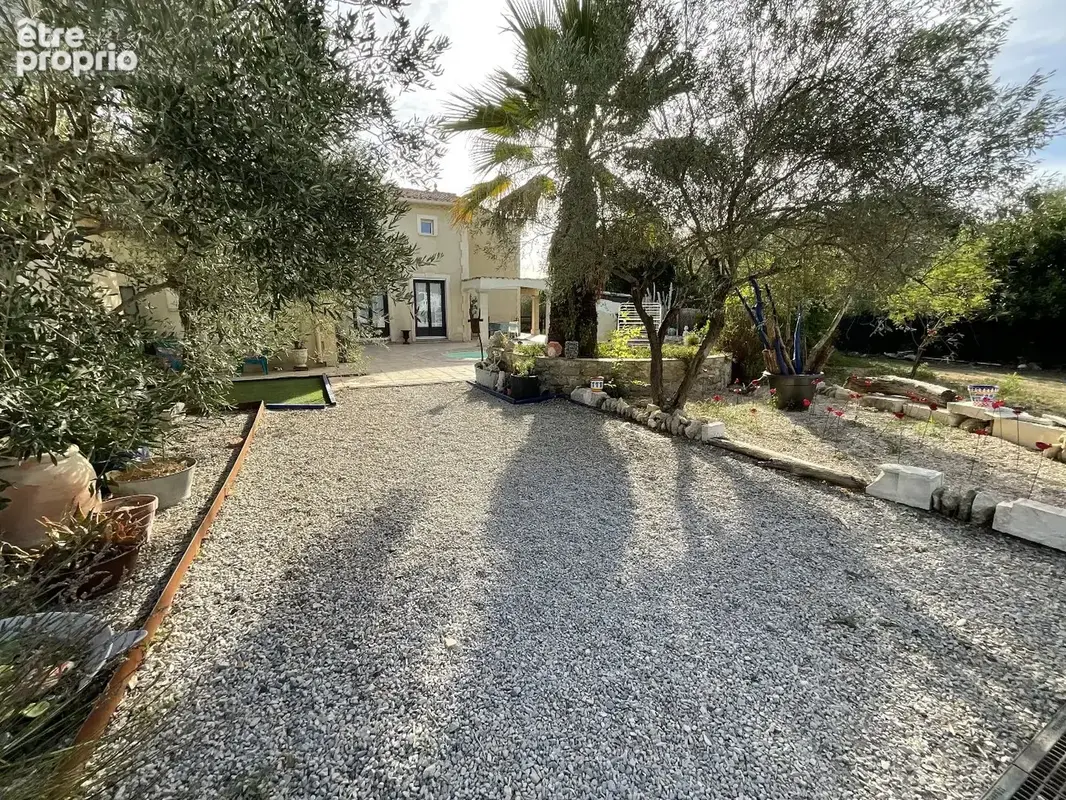 Villevieille, villa 6 pièces. - photo 2