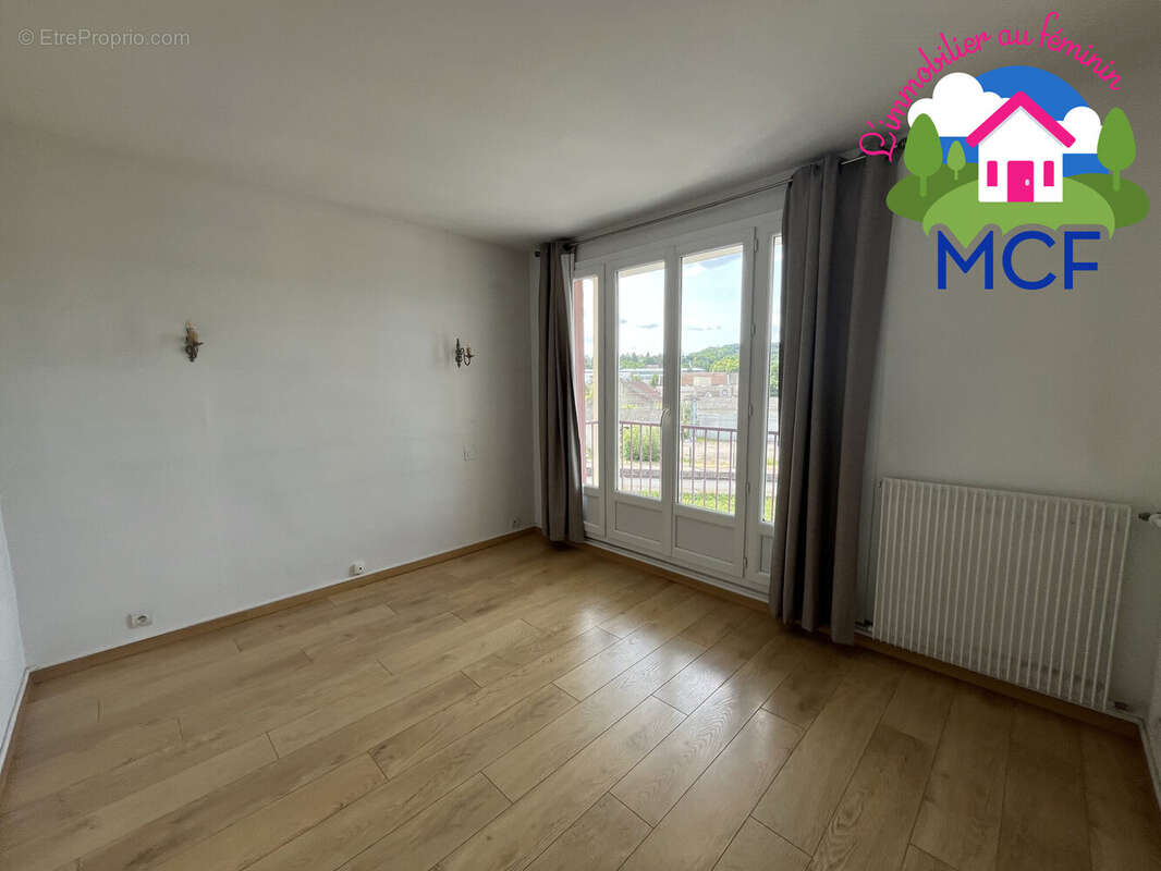 Appartement à BONNIERES-SUR-SEINE
