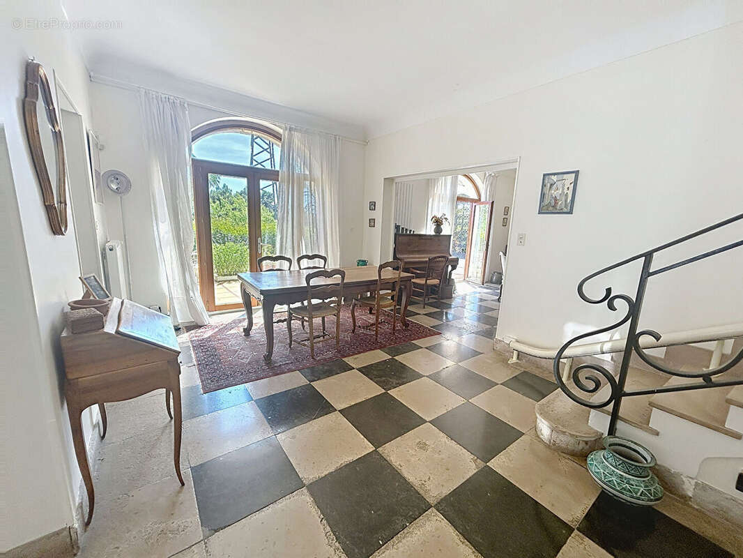 Maison à SAINT-VICTORET