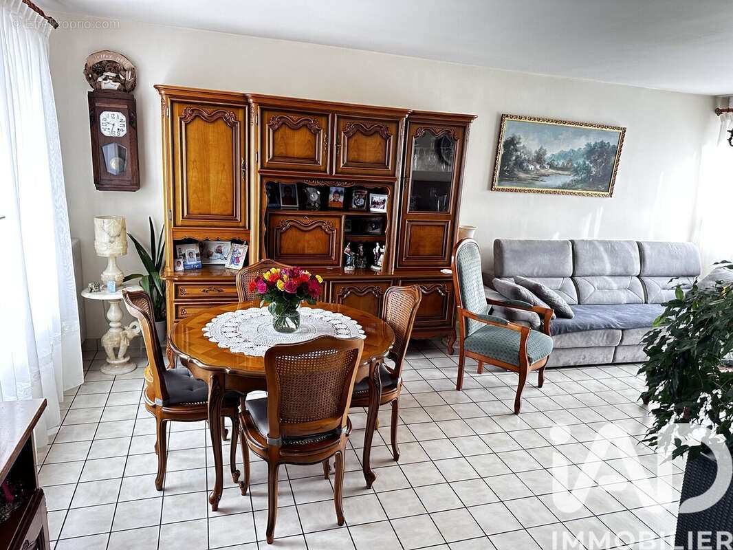 Photo 4 - Maison à SAINT-PIERRE-DU-PERRAY