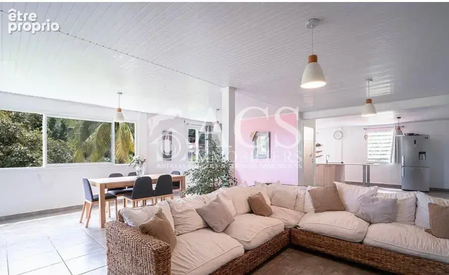 Photo Maison à Saint-Joseph au prix de 441 000€