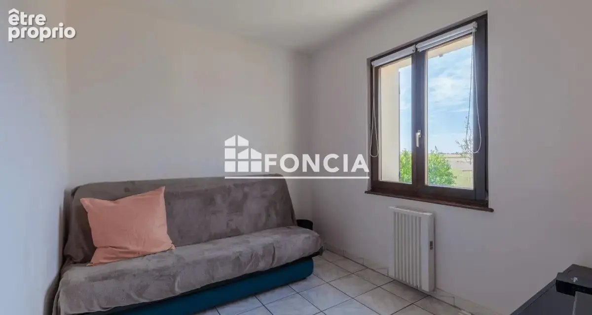 Maison -  115 m2 - 5 pieces -4  chambres - terrasse - sous-sol - terrain 400m2 - photo 8