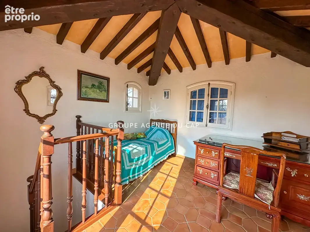 Villa provençale à vendre à Sainte Maxime, à quelques pas des plages - photo 13
