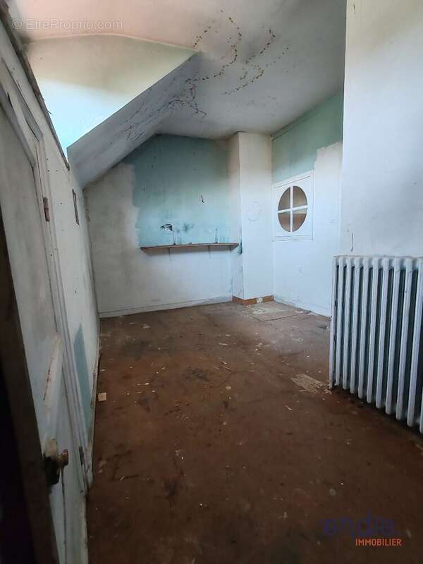 Grande maison 168 m2 - BUXEROLLES - photo 13