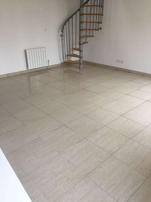 Appartement à PERSAN