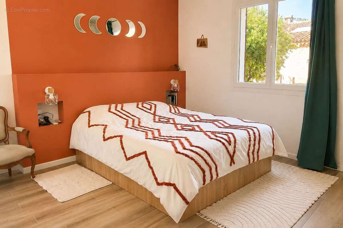Maison 110 m² à Aubagne  - photo 9