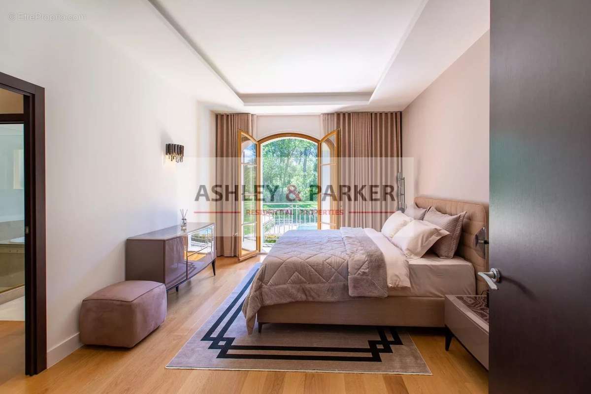 Maison à MOUANS-SARTOUX