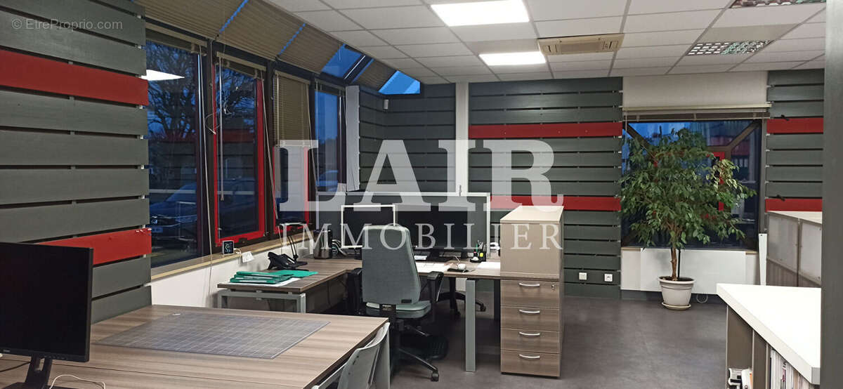 Commerce à LA FERTE-MACE