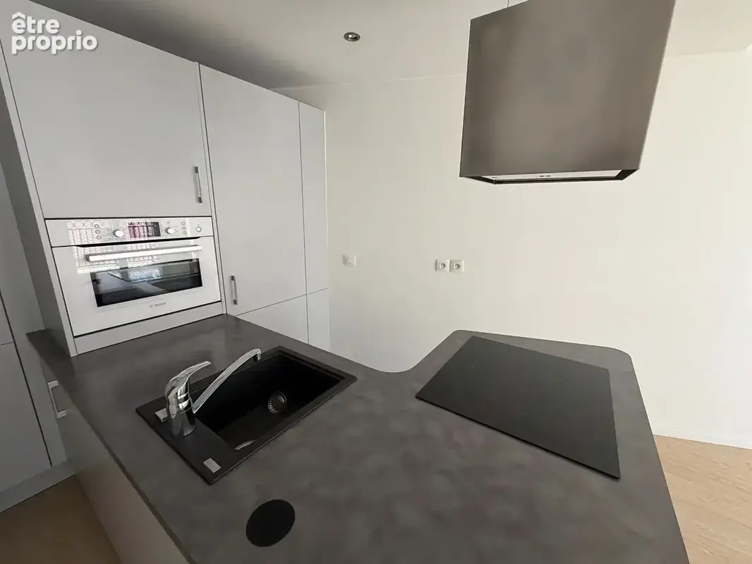 Vieux lille type 2 avec balcon et garage - photo 4