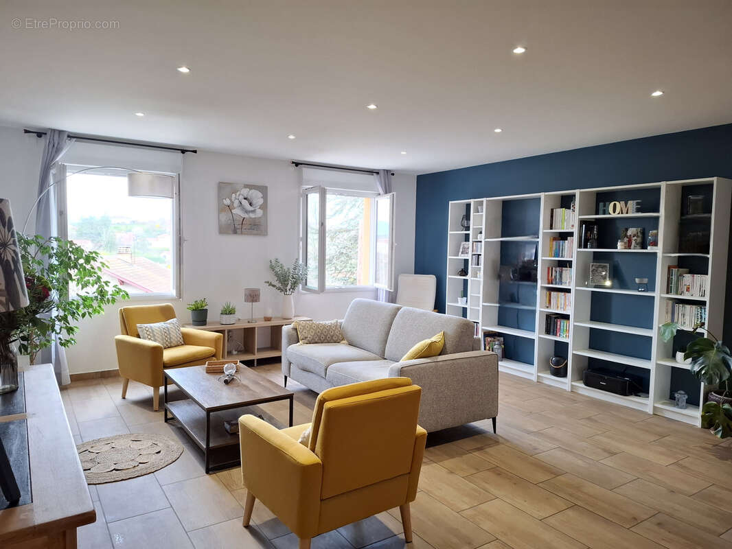 Appartement à OINGT