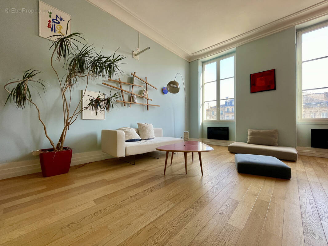 Appartement à BORDEAUX