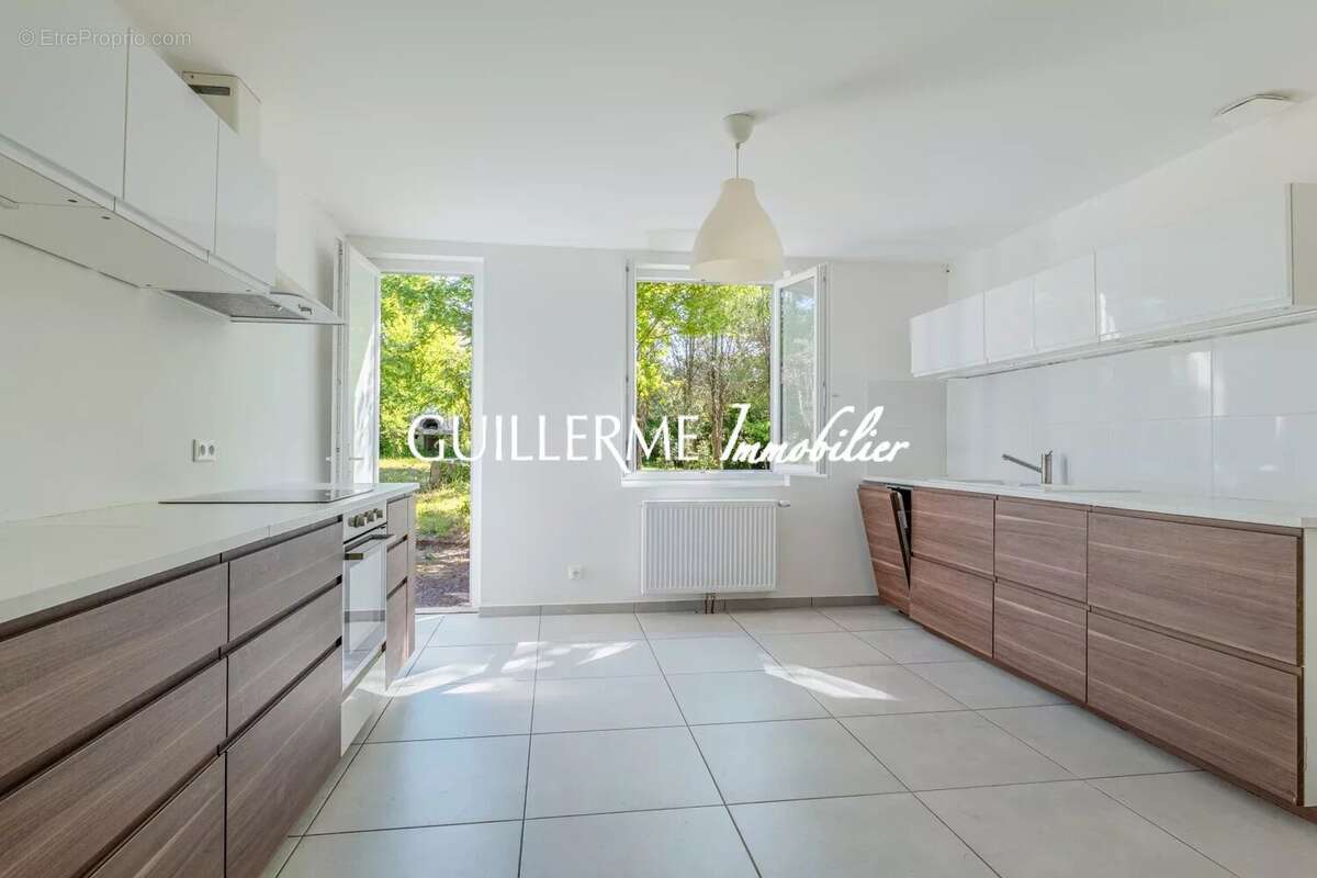 Maison à DARDILLY