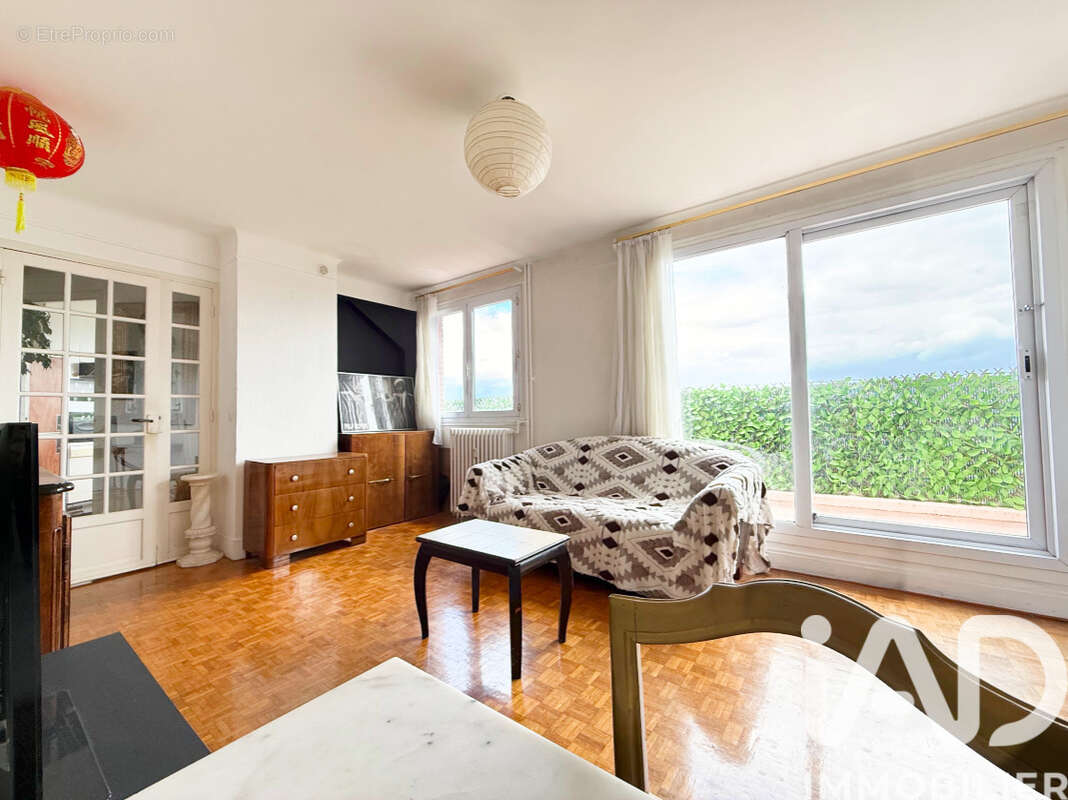Photo 3 - Appartement à PARIS-18E