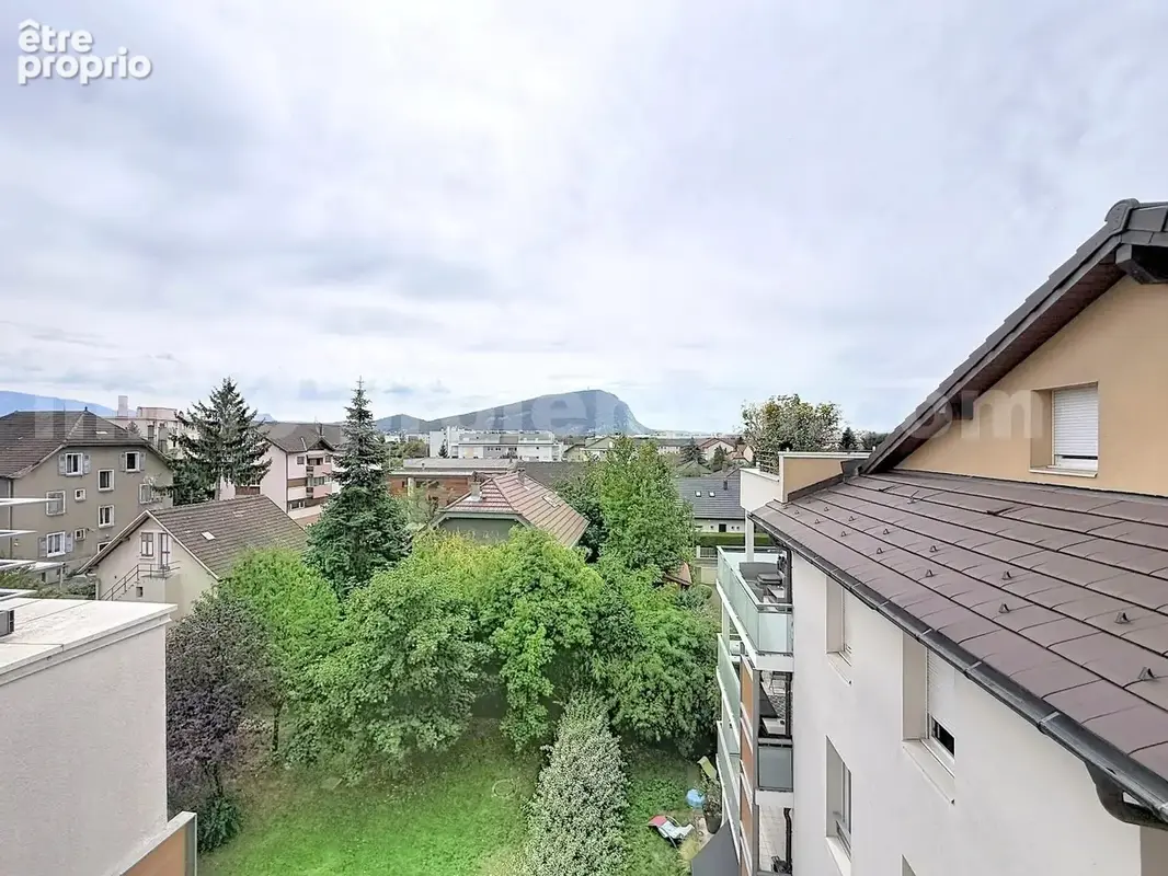 Appartement_T4_Ville_la_grand_Genève_Ceva_tram_Suisse__attique_famille_terrasse_vue_