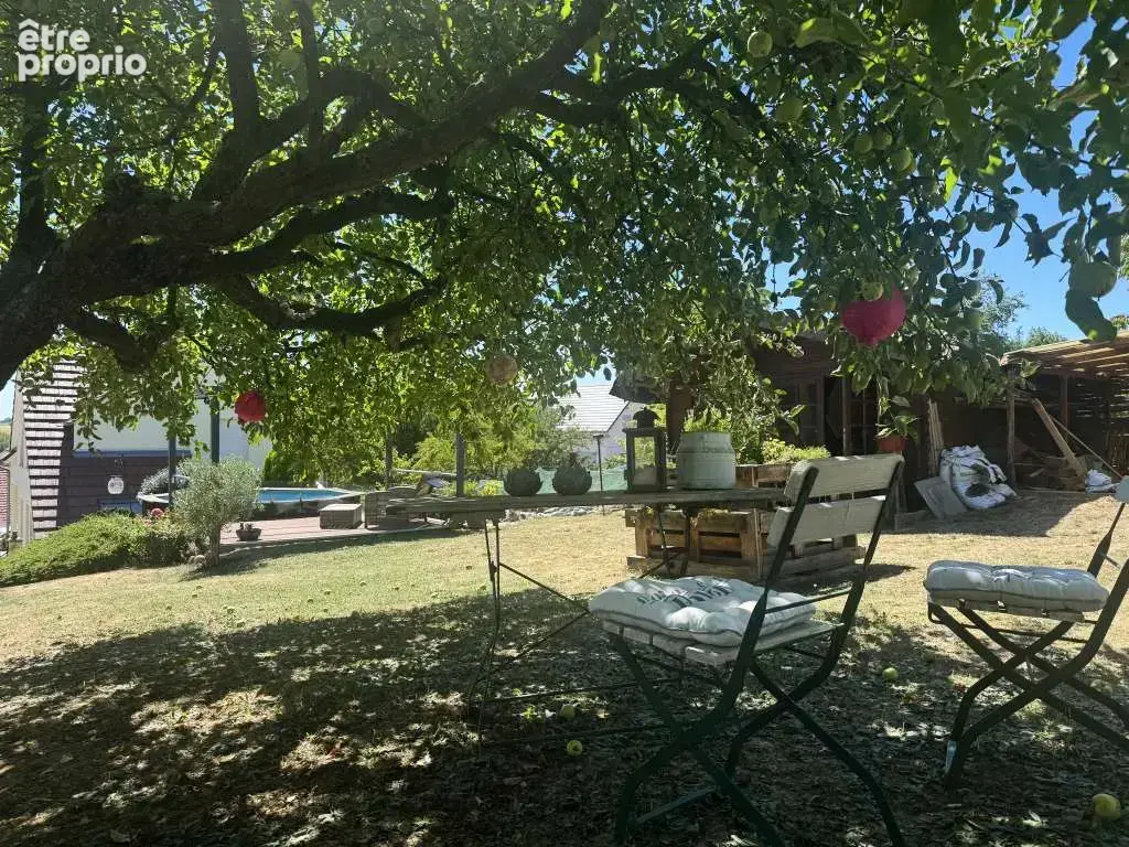 Jolie maison de campagne avec un grand terrain, située dans un beau cadre paisible . - photo 11