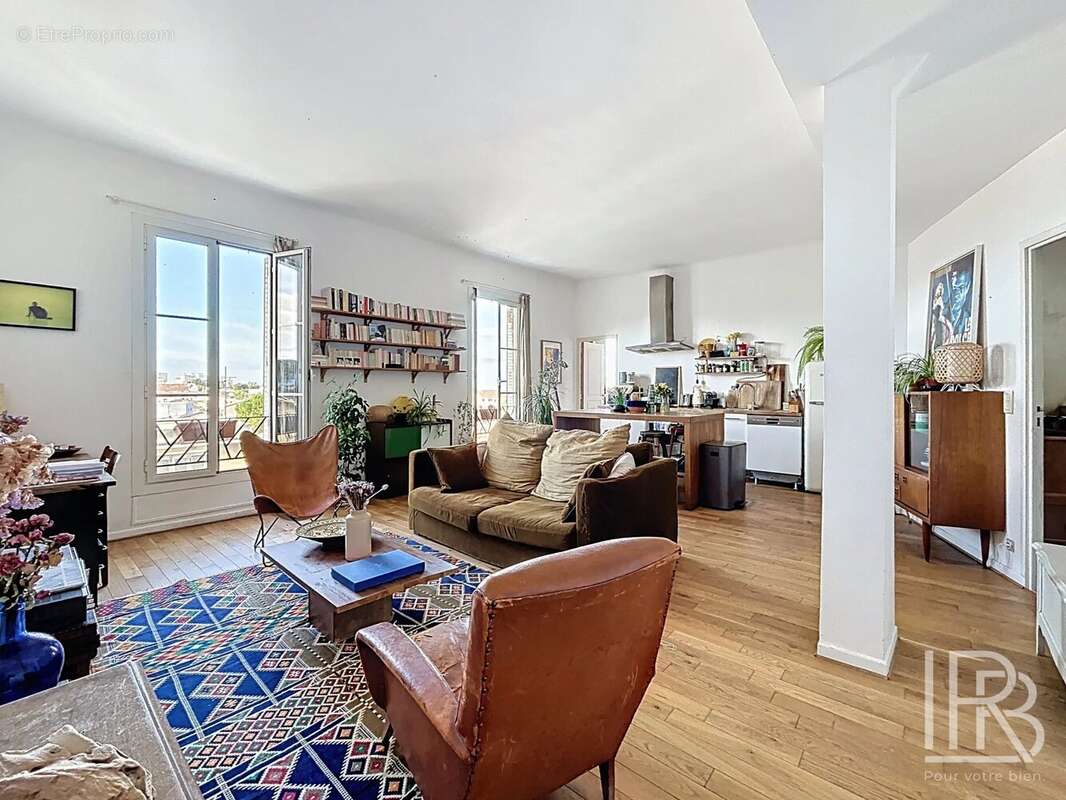 Appartement à MARSEILLE-7E