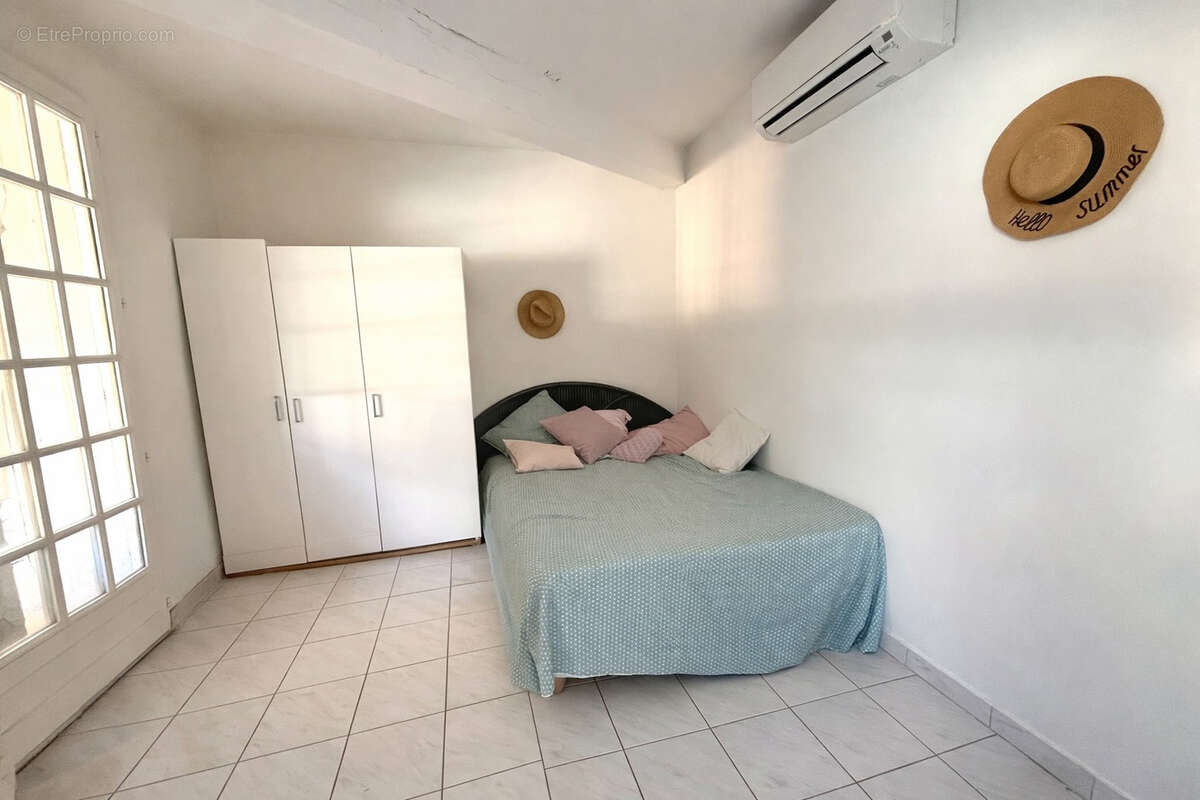 Maison à SUZE-LA-ROUSSE