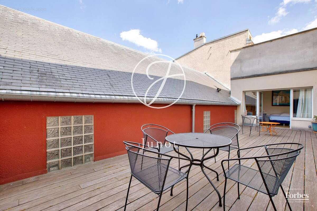 Appartement à VERSAILLES
