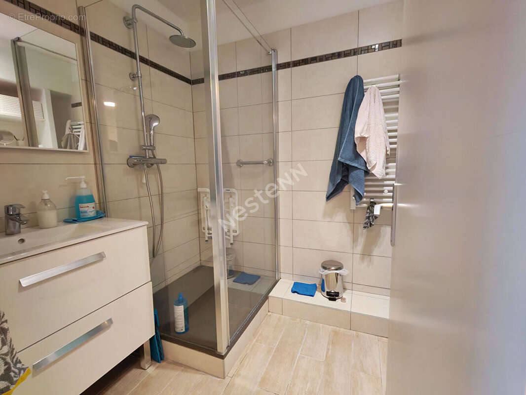 TOULON Cap Brun - Appartement T3 - 71.41 m2 - Terrasse - Garage - photo 9