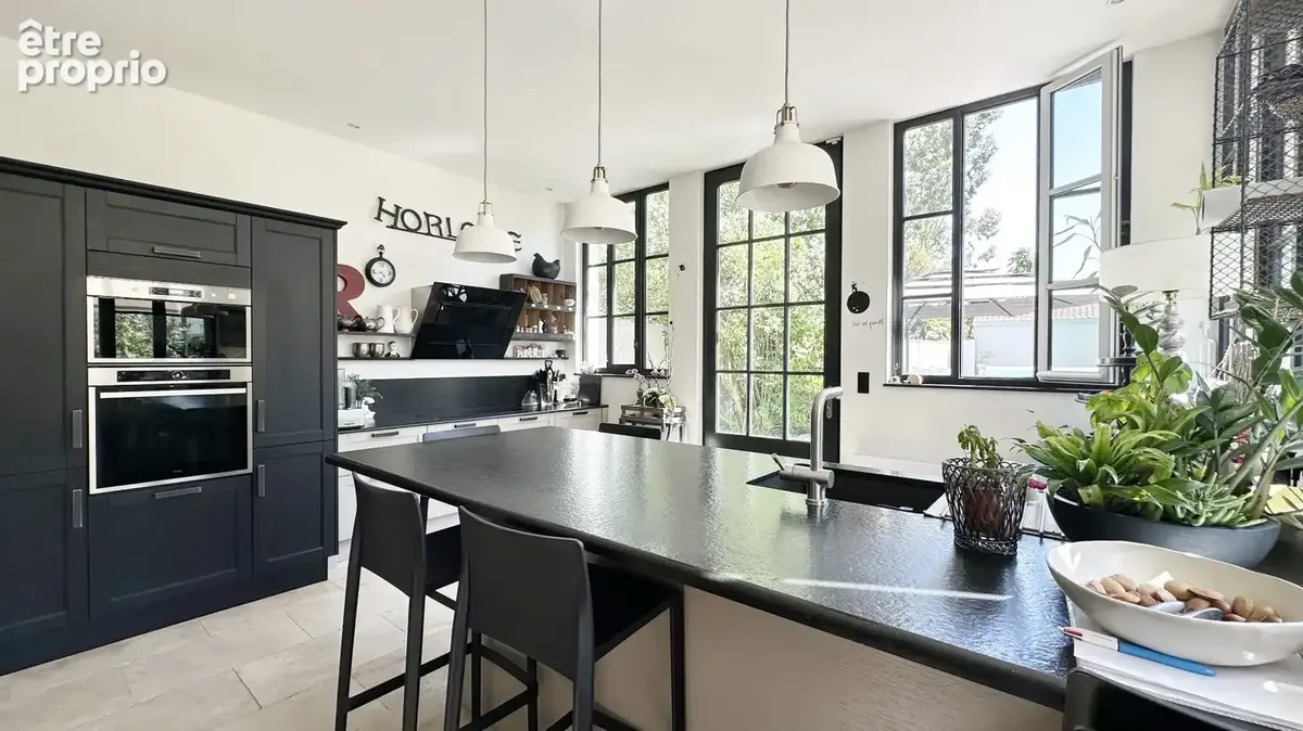 Maison de maitre de type t9 de 330 m2 avec piscine - photo 14