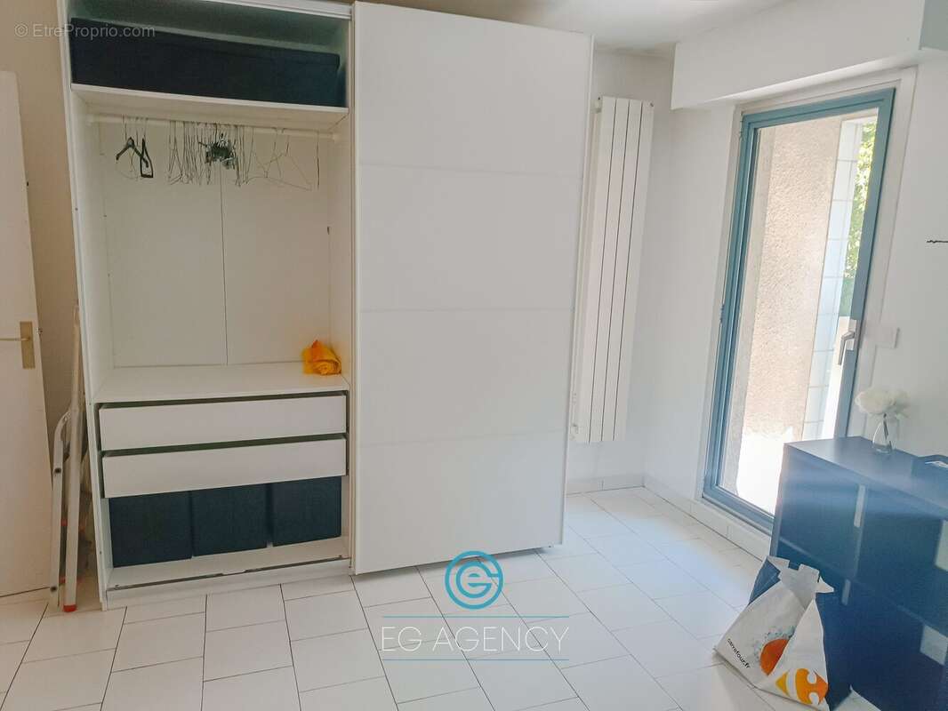 Appartement à MARSEILLE-9E