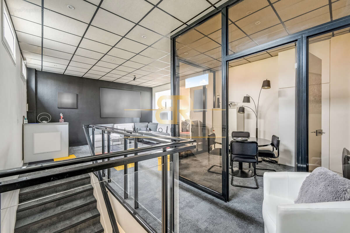 Local commercial / rer a / bords de marne / - photo 3