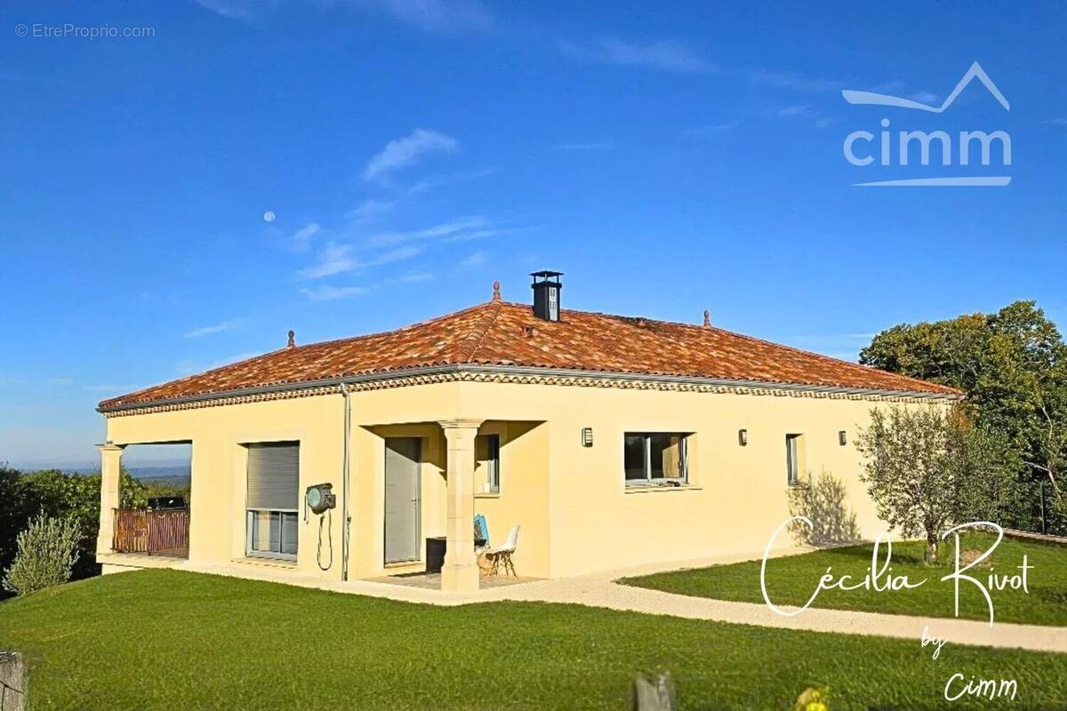 Maison à LA CHAPELLE-AUBAREIL